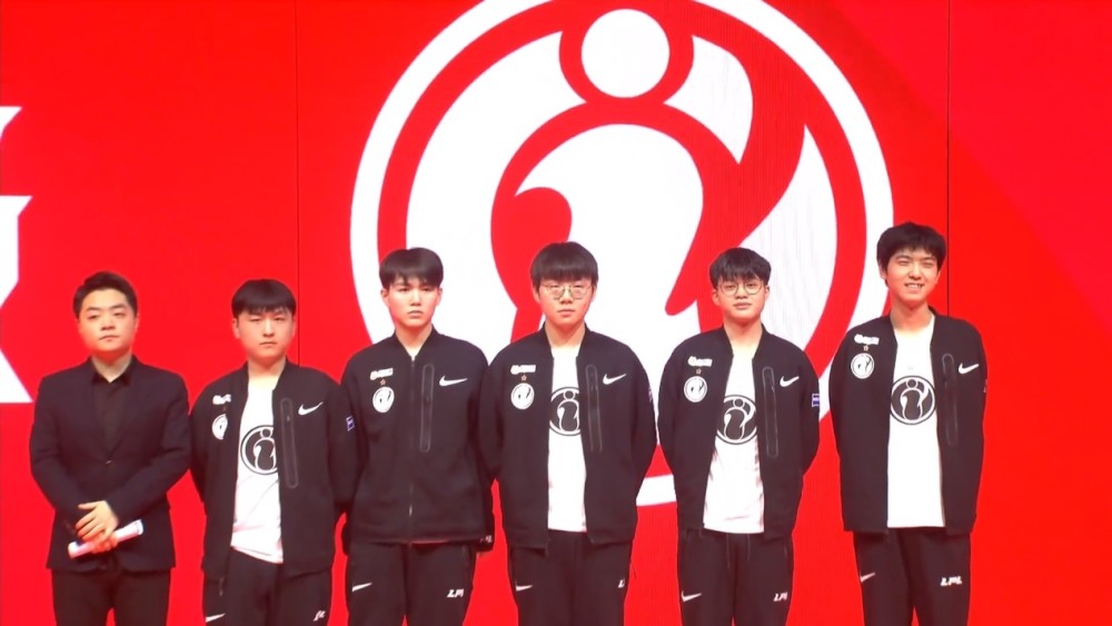 並分析背後 並分析背後